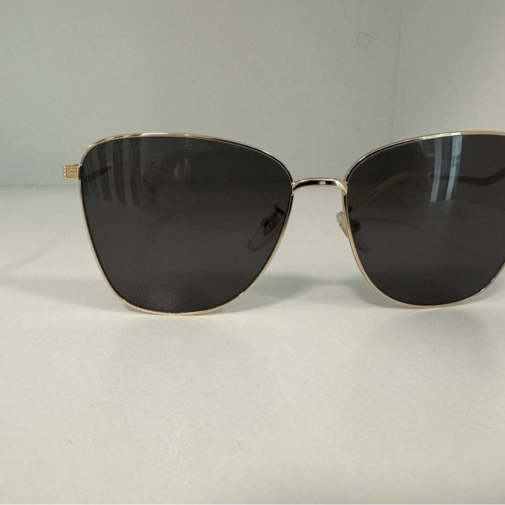 Sun Glasses - image 3